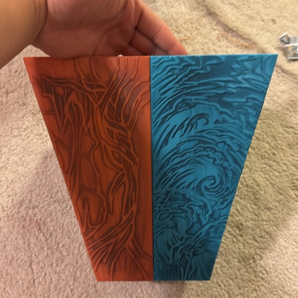 AMC Exclusive! 2 in 1 Godzilla and Kong the new empire popcorn bucket! - Picture 2 of 4